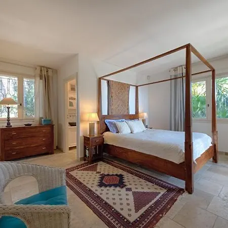 Sleeps 10 Pool Air Con Wifi Vila *